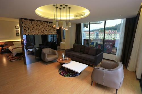 Aizhu Boutique Theme Hotel