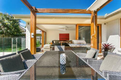 Azolla Beach House
