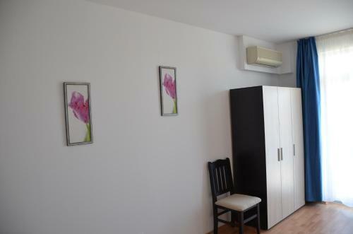 Oasis Laguna Apartments