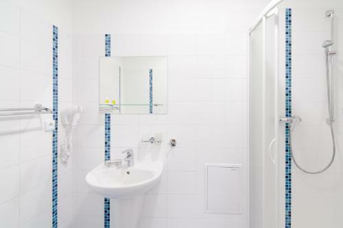 Hostal Penzion Reos