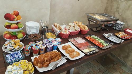 Hostal Penzion Reos