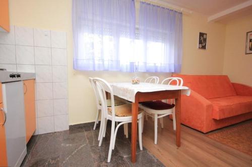 Apartment Medveja 2305b