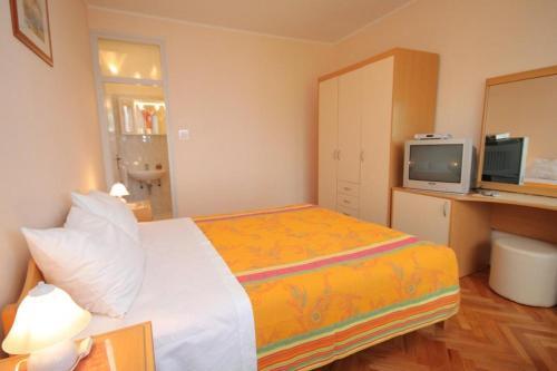 Hostal Double Room Medveja 7775b
