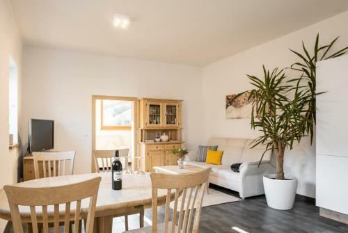 M�hlhaisl Apartments