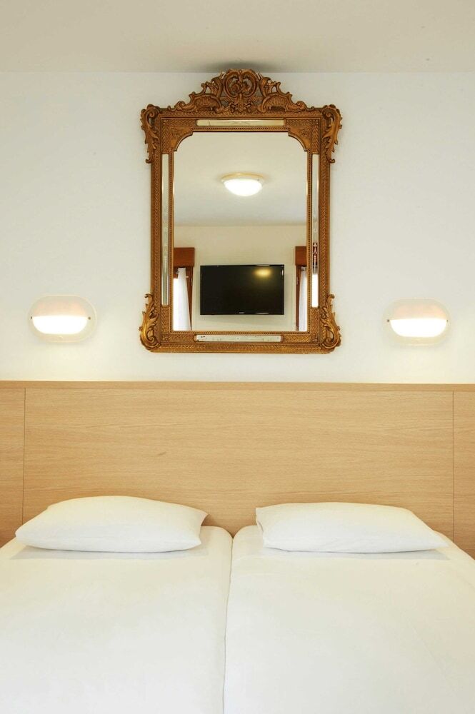 Hotel Darcet