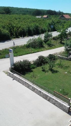 Trilj Apartman Jurika