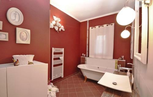 Holiday Home Cadenet 10