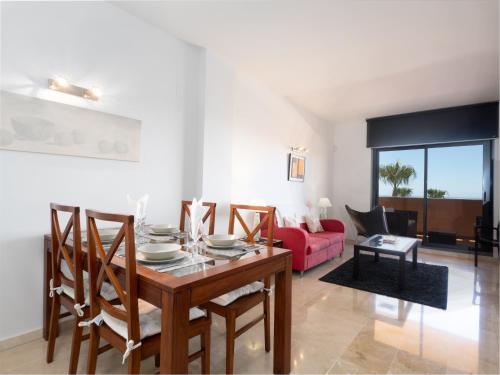 Rock Bay II Apartemento 2055