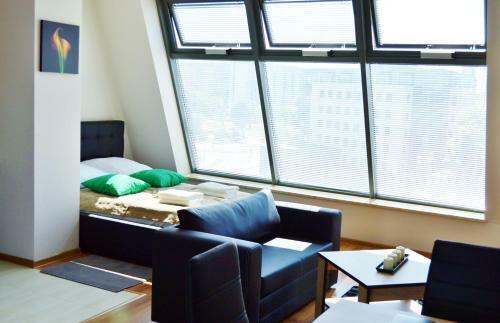 Jtb Deluxe Apartments