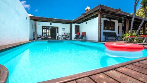 Villa Ana