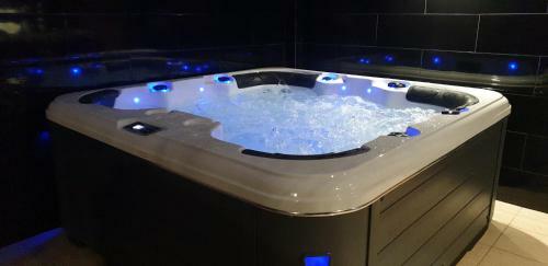 Villa Summertime - Private Jacuzzi And Bikes, Beach 800m