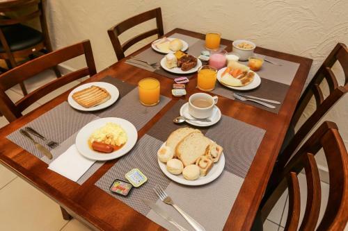 Hotel Colonial