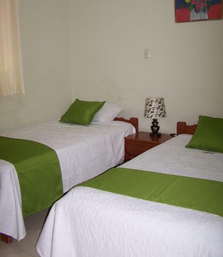 Hostal Alojamiento "selva Del Sol"