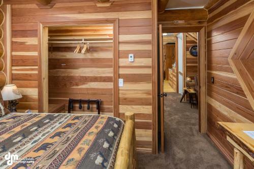 Alaska Knotty Pine B&B