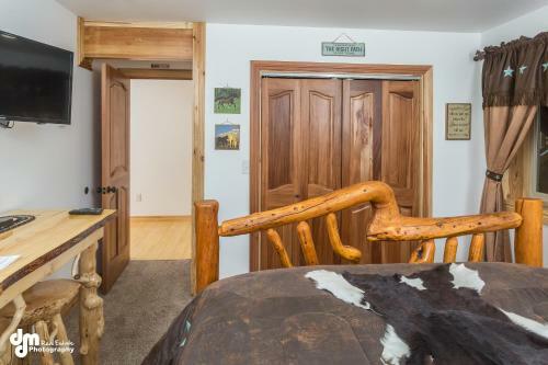 Alaska Knotty Pine B&B