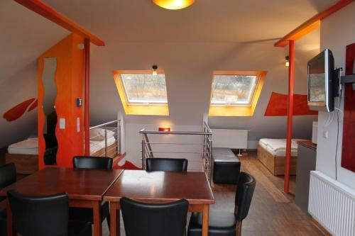 Hostal Alex 30 Hostel