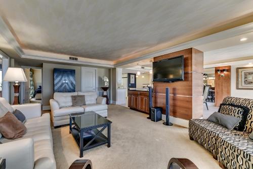 Penthouse 704- Carolina Dunes Apartment