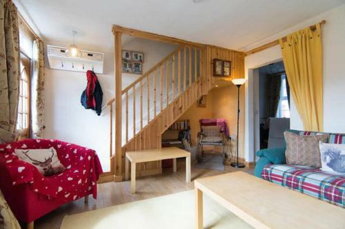 Crinan Canal Cottage