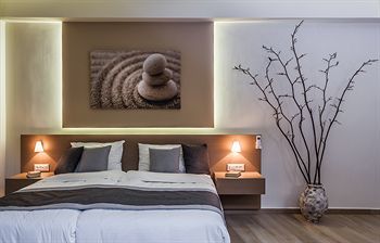 Renieris Hotel