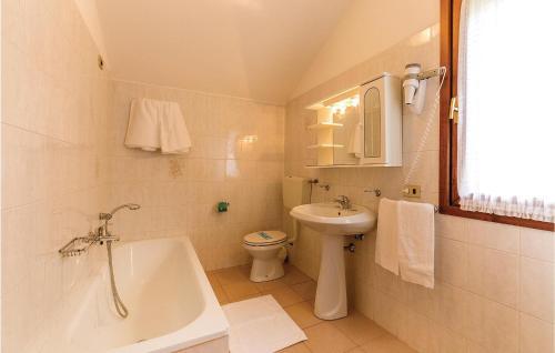 Holiday Home Albarella Ro 03