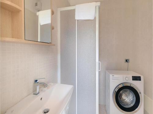Holiday Home Albarella Ro 3