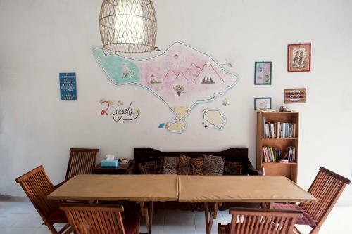 Bed & Breakfast 2 Angels Homestay