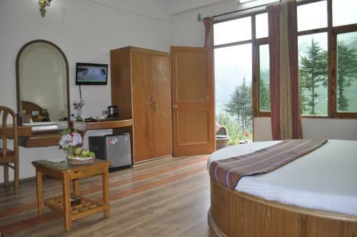 Hotel Heritage Village Resort