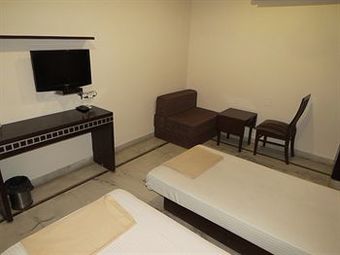 Residencia Smyle Inn