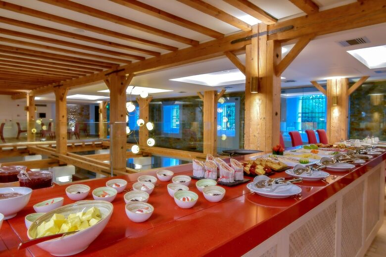 Hydrama Grand Hotel