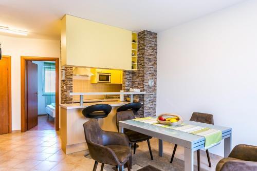 Fucane Apartments