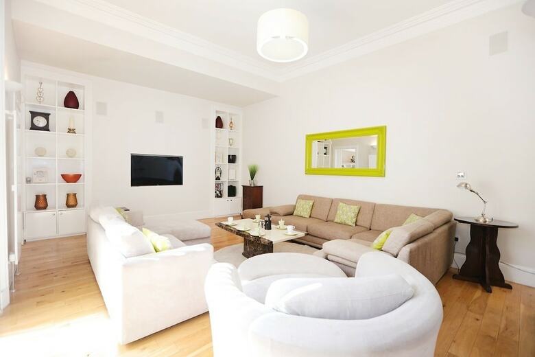 Royal Gardens Apartments