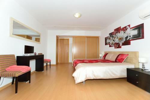 Ruby Red & Atlantic Blue Apartments In Oceano Atlantico