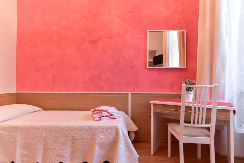 Bed & Breakfast B&t Rooms Trani