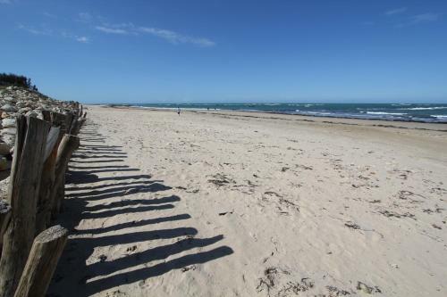 Le Phare Des Amis
