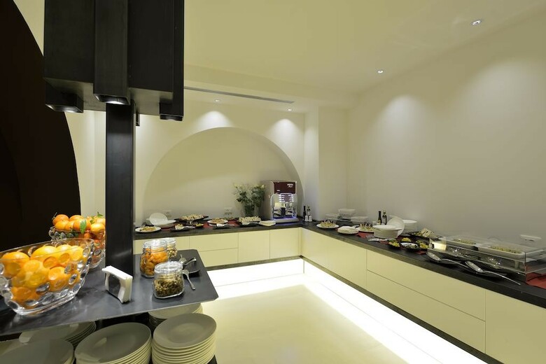 Rome Life Hotel