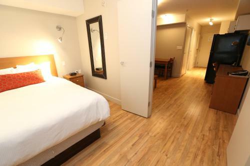 Hotel Platinum Residences