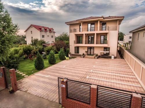 Hostal Mrc Resort Mamaia Nord