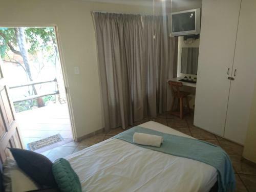 Hostal Razel Lodge