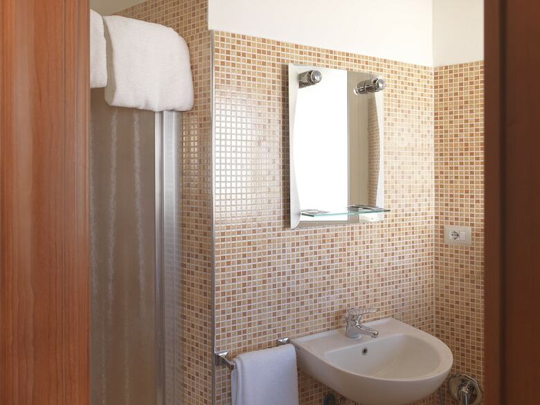 Hotel Arco Romana