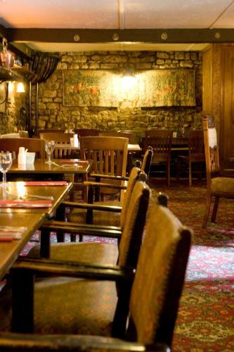 Posada Fox And Pheasant Inn