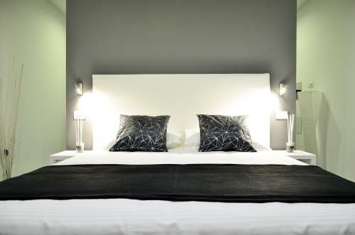 Living Aparthotel