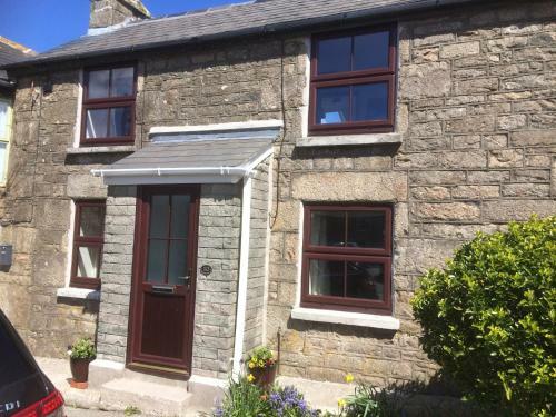 Iris Cottage