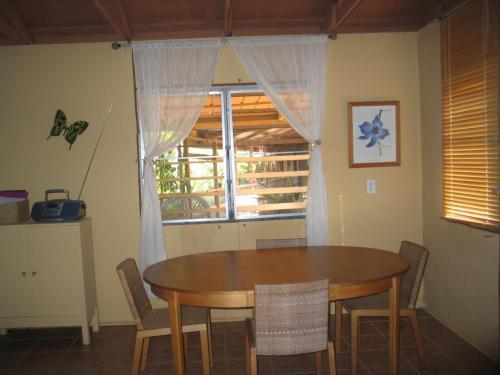 Hostal High Tide Guest House