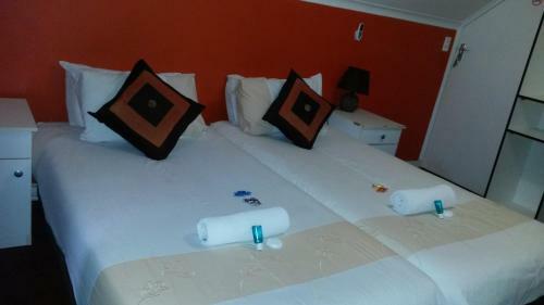 Hostal Phomolo Guest House