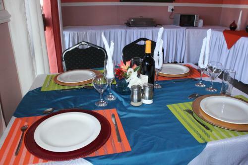 Hostal Phomolo Guest House