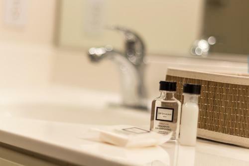 Heaven In Koreatown Furnished Apartments
