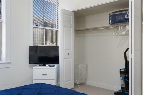 Heaven In Koreatown Furnished Apartments