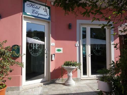 Hotel Ellymar