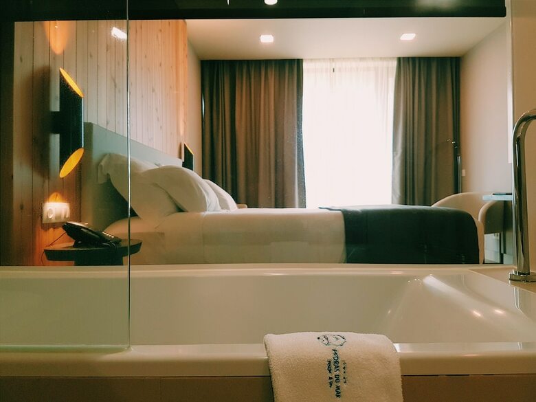 Hotel Pedras Do Mar Resort & Spa