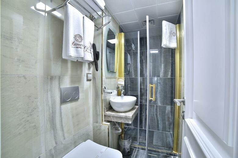 Glamour Hotel